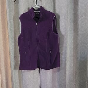Eddie Bauer Women's Deep Purple Vest
